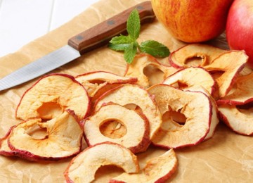 Чем полезны сушеные яблоки и могут ли они нанести вред здоровью?